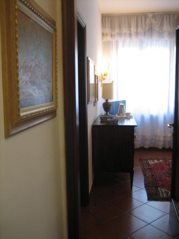 B&B Domus Сирмионе Екстериор снимка