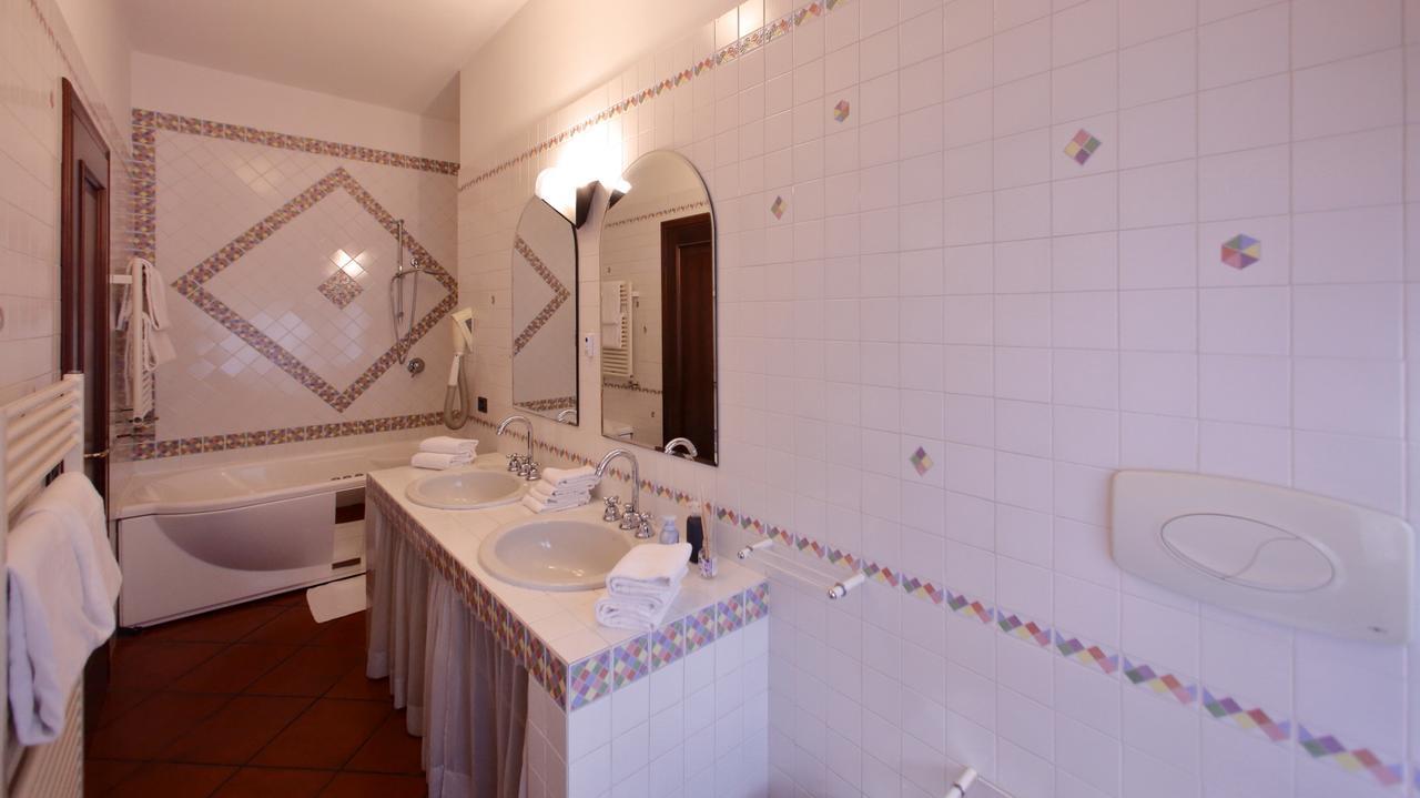 B&B Domus Сирмионе Екстериор снимка