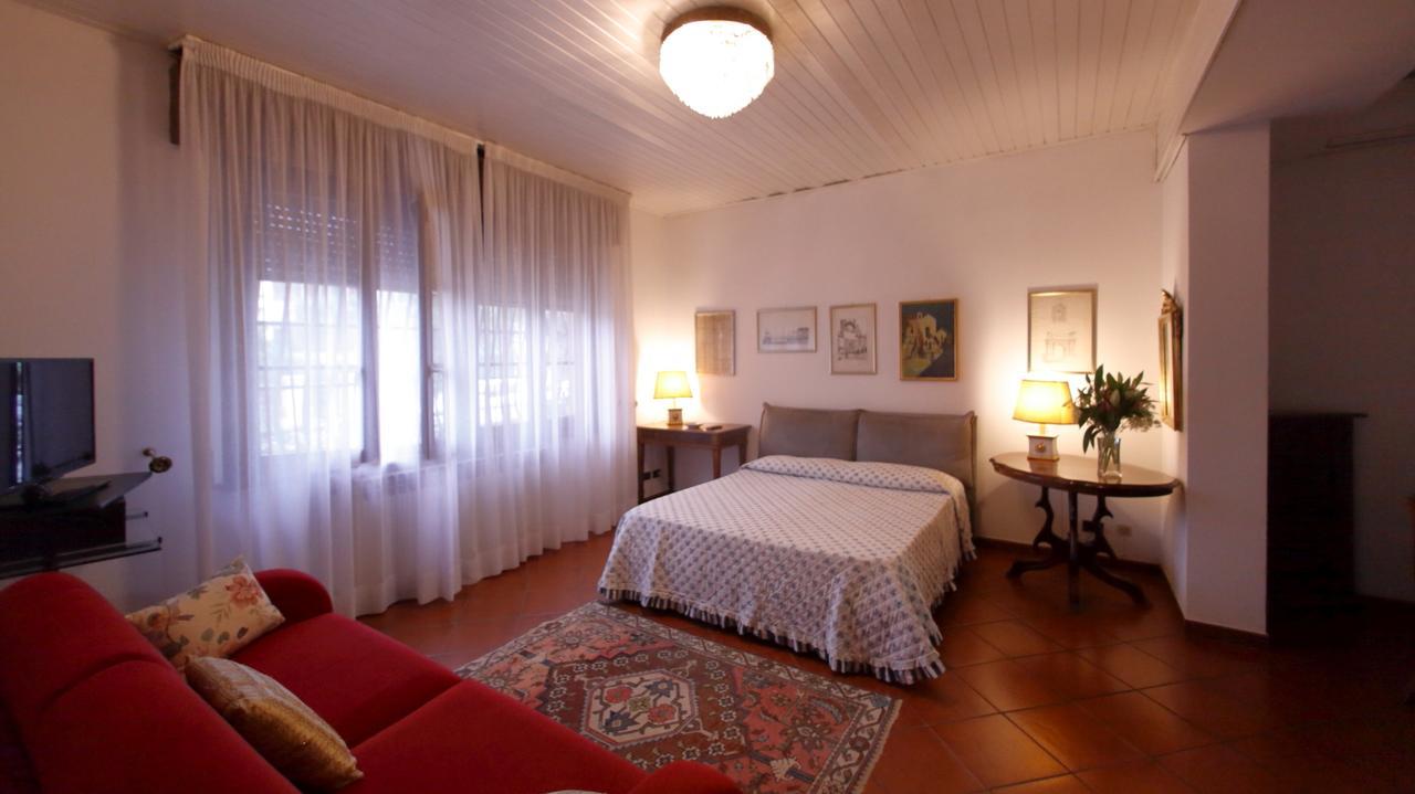 B&B Domus Сирмионе Екстериор снимка